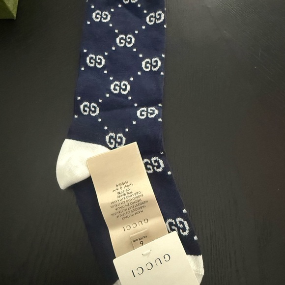 Brand new unisex Gucci  small Socks in Navy and White fits size 5-7 - Picture 2 of 2